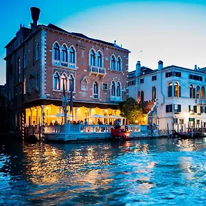 https://palazzo-stern.hotelinveneto.com