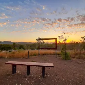 Mt Larcom Tourist Park Mount Larcom